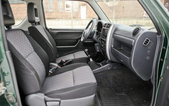 Suzuki Jimny cena 24500 przebieg: 228000, rok produkcji 2010 z Krapkowice małe 742